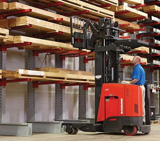 Raymond 7310 4-D Reach Truck